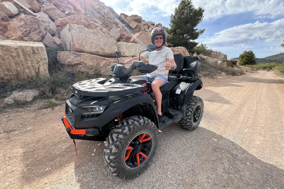 A solo quad bike driver enjoying the El Cantón adventure tour